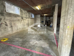 Posto Camper / Roulotte in vendita a Rovereto