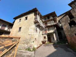 Casa Rustica in vendita a Terragnolo