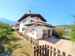 Villa Unifamiliare in vendita a Rovereto
