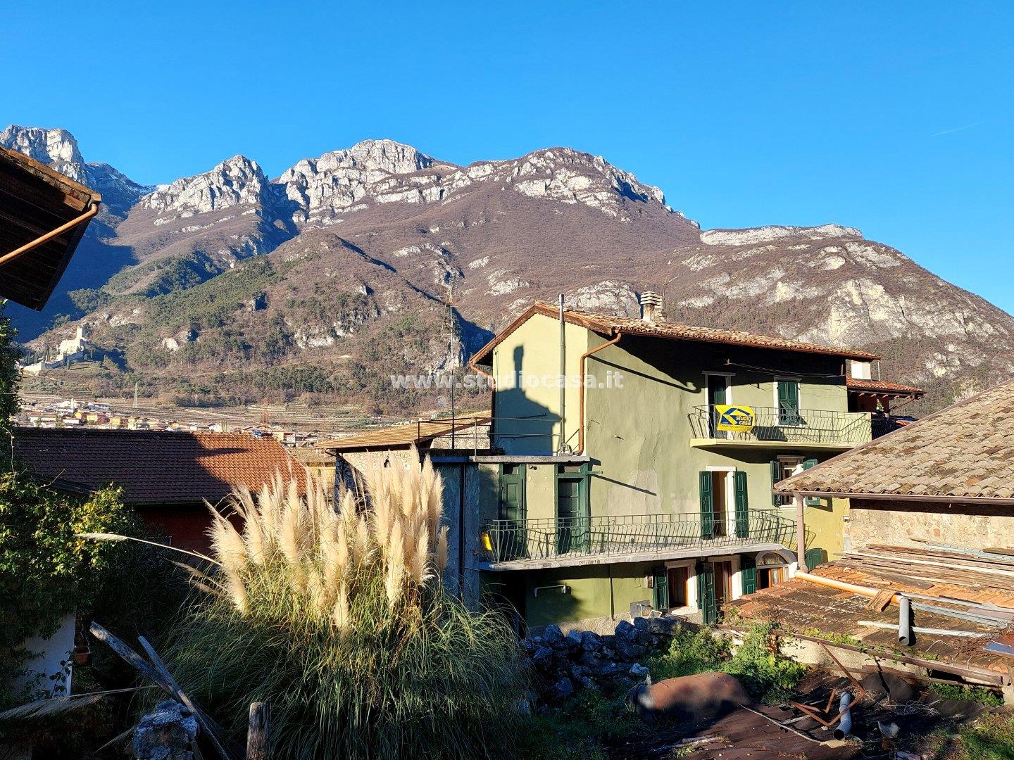 Casa Unifamiliare in vendita a Avio