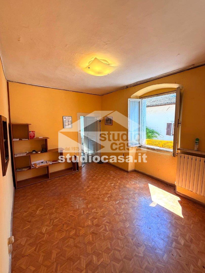 Appartamento in vendita a Avio