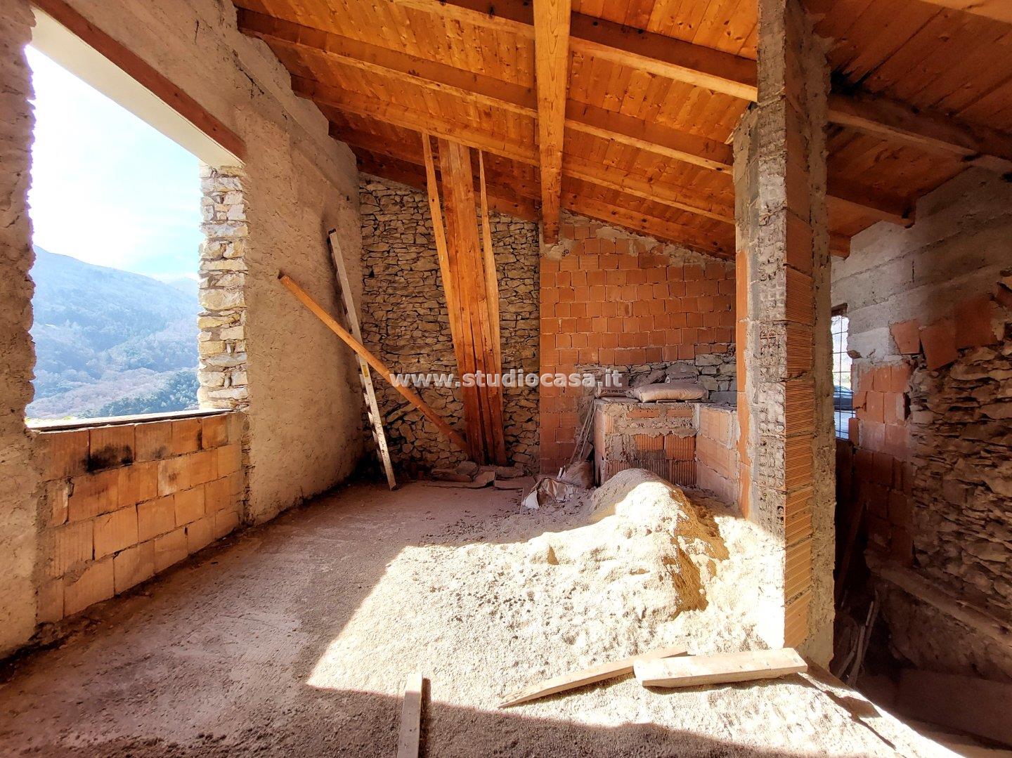 Casa Unifamiliare in vendita a Brentonico