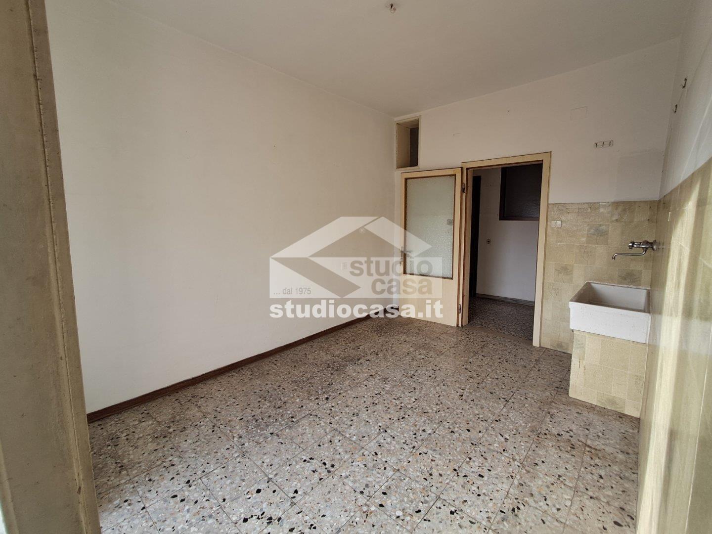 Appartamento in vendita a Ronzo-Chienis