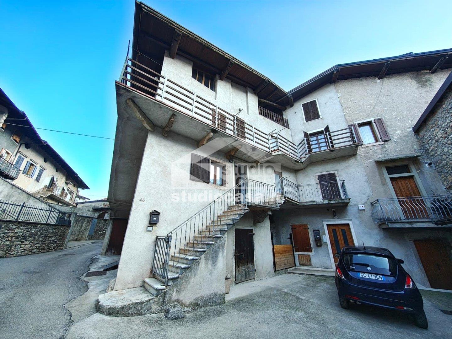 Casa Bifamiliare in vendita a Brentonico