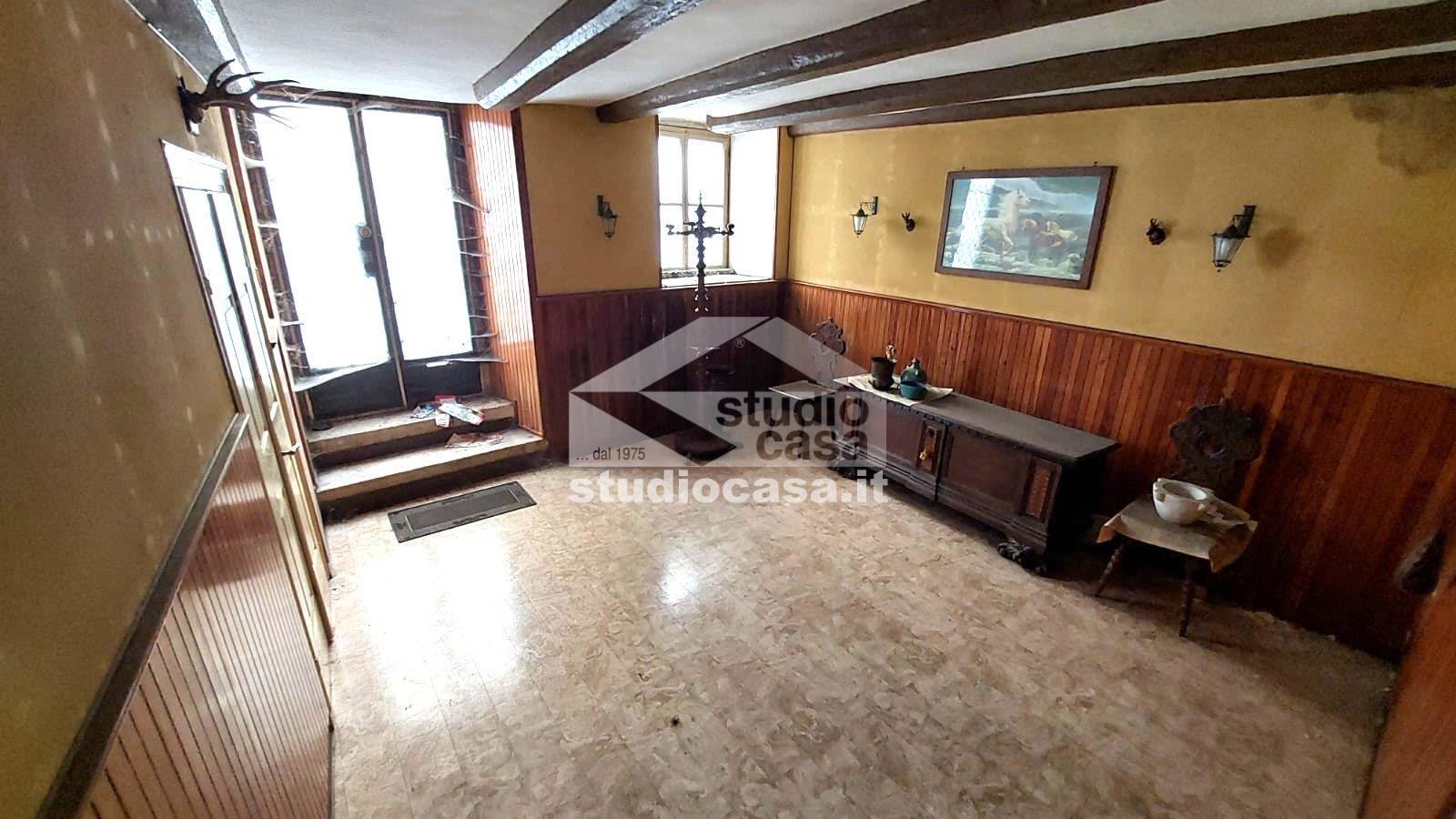Casa Plurifamiliare in vendita a Ala