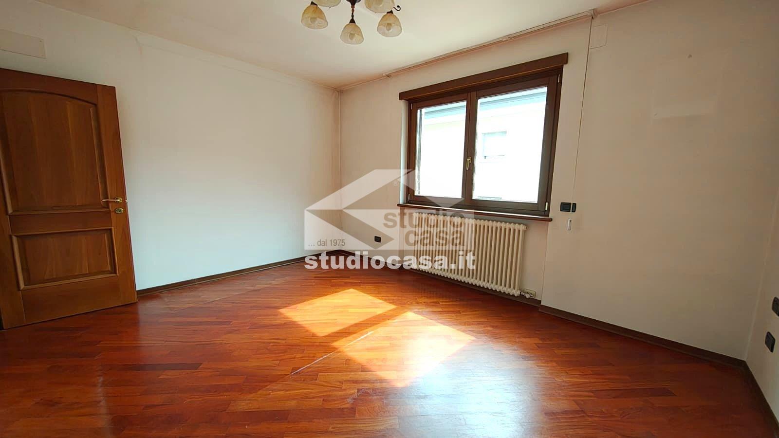 Appartamento in vendita a Ala