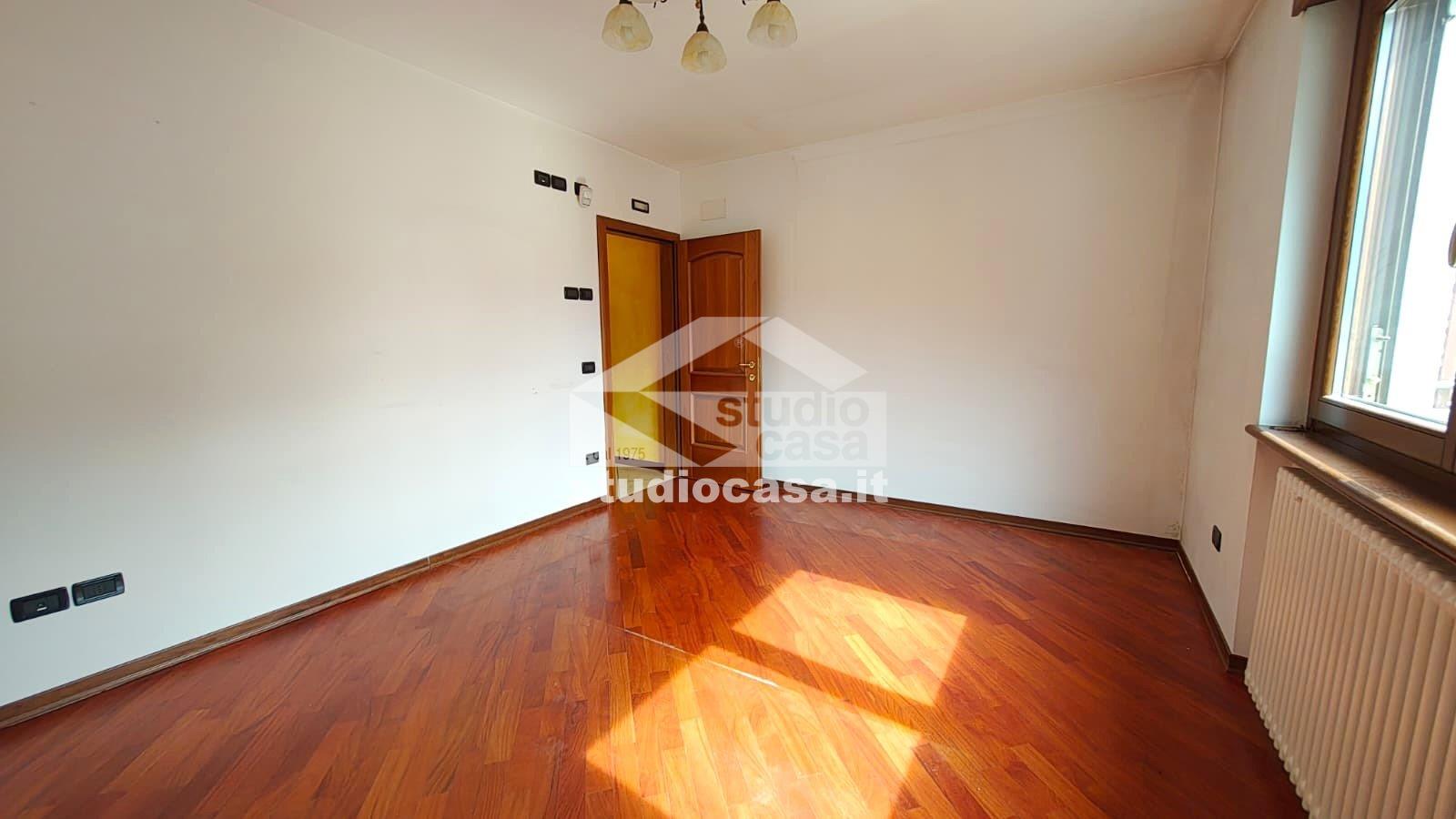 Appartamento in vendita a Ala