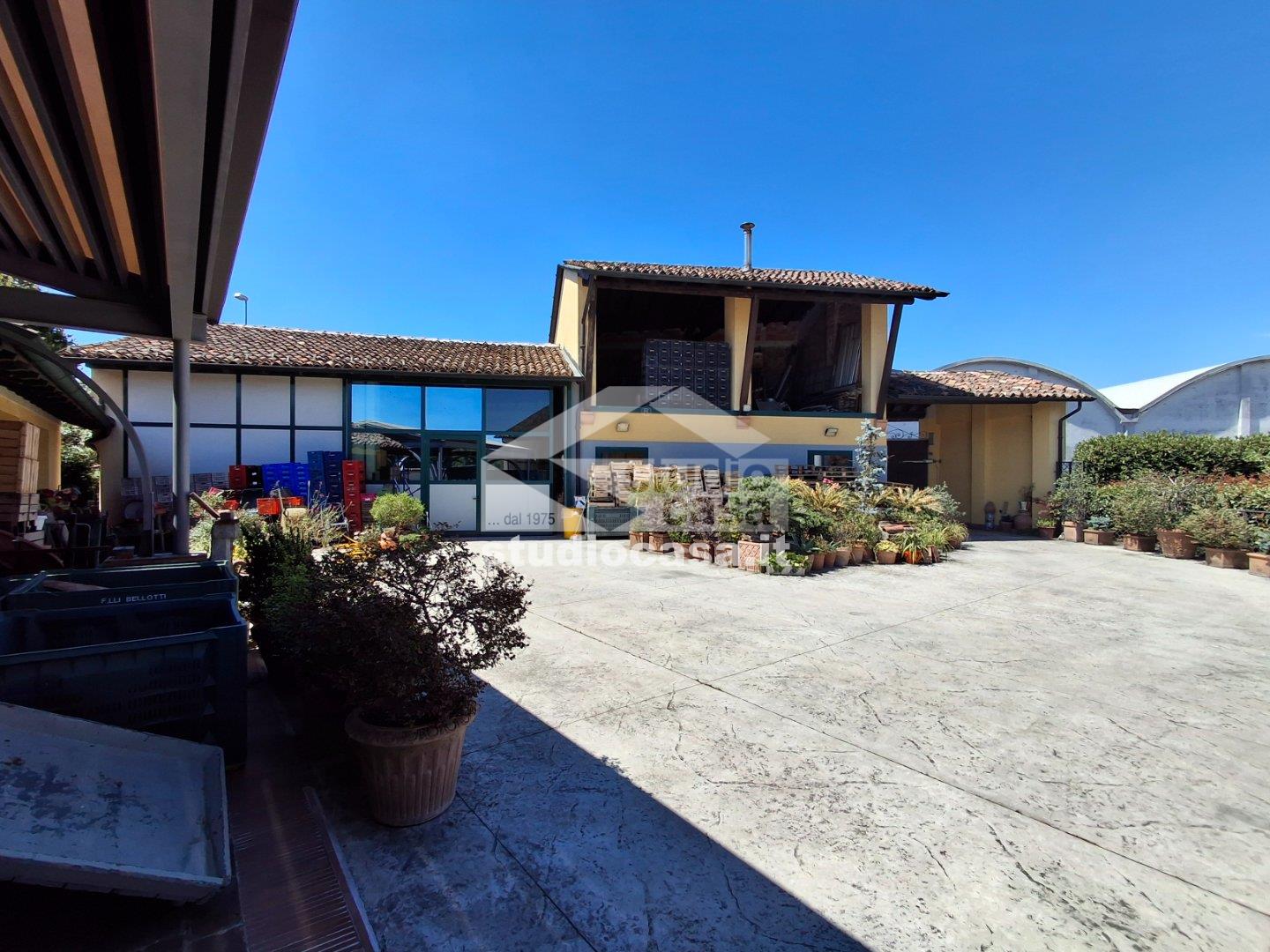 Casa Plurifamiliare in vendita a Soresina