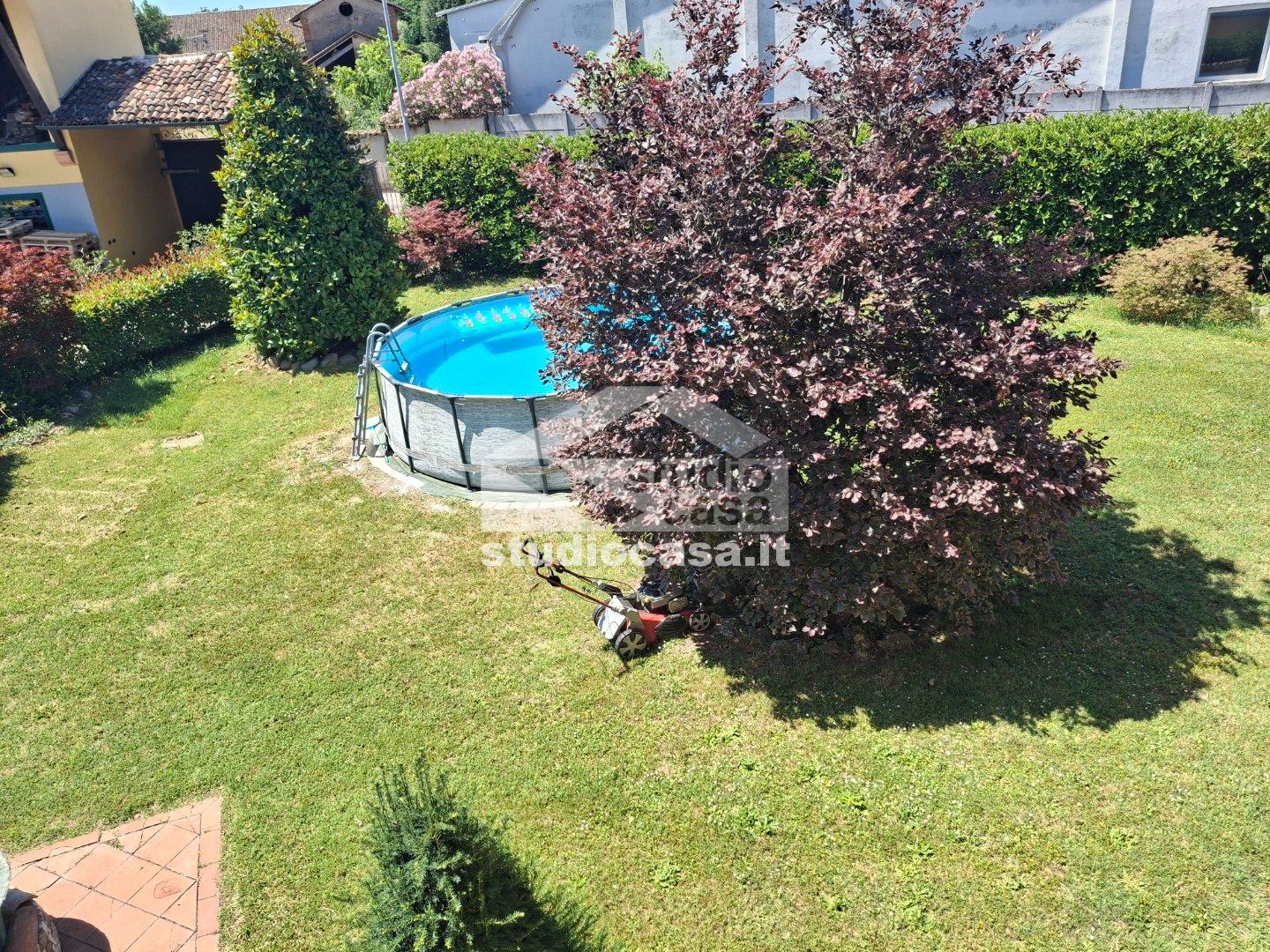 Casa Plurifamiliare in vendita a Soresina