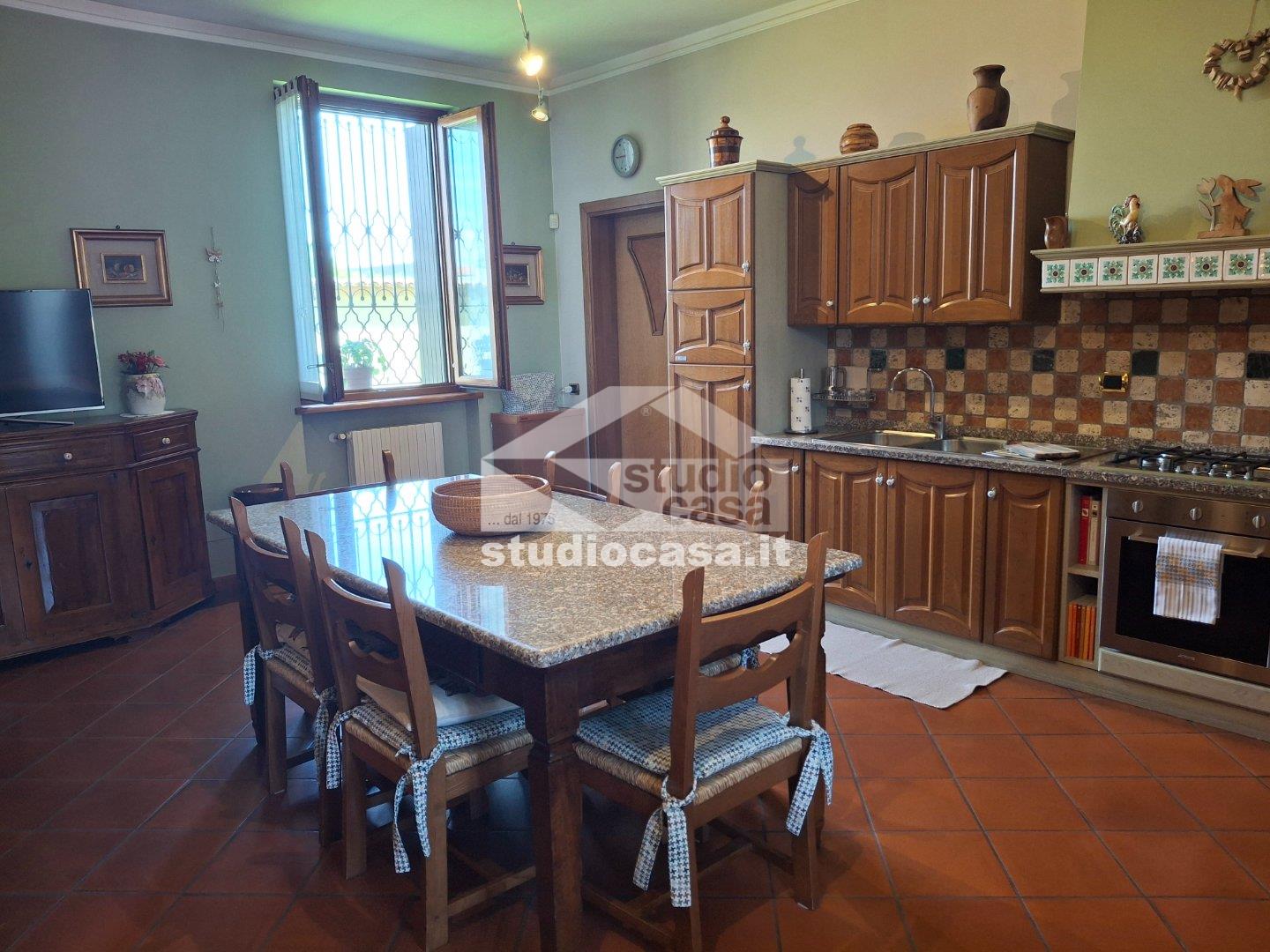 Casa Plurifamiliare in vendita a Soresina