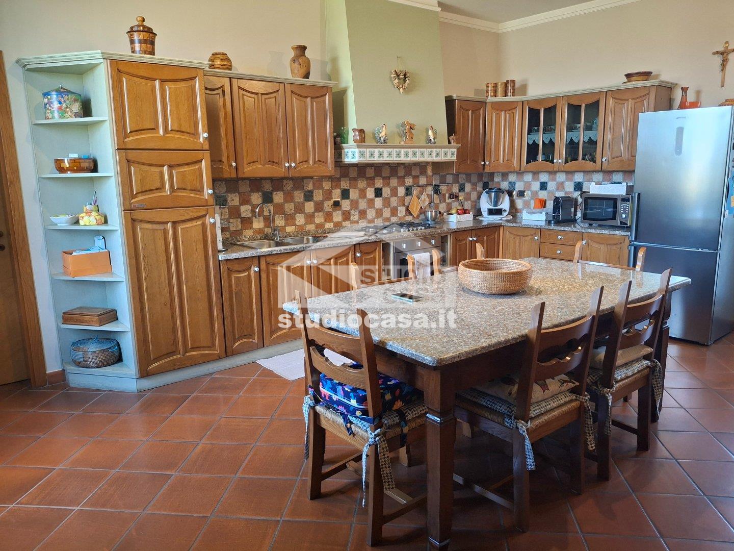 Casa Plurifamiliare in vendita a Soresina