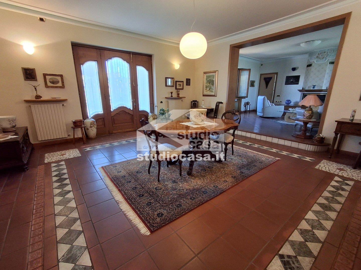 Casa Plurifamiliare in vendita a Soresina