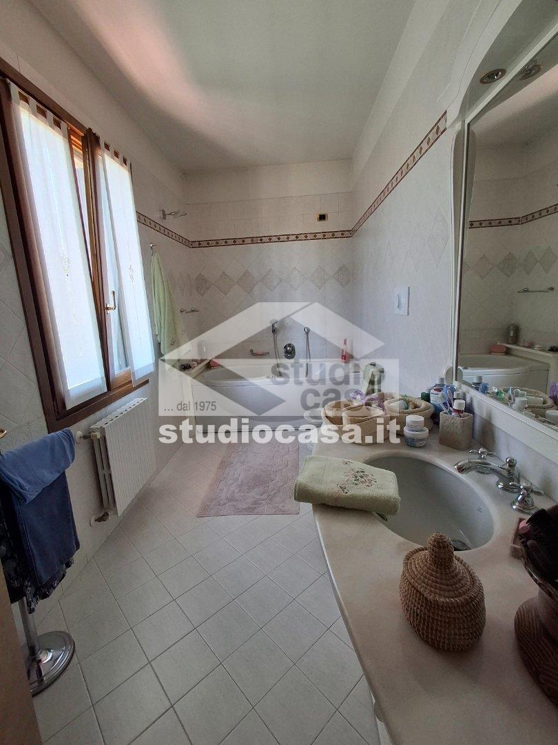 Casa Plurifamiliare in vendita a Soresina