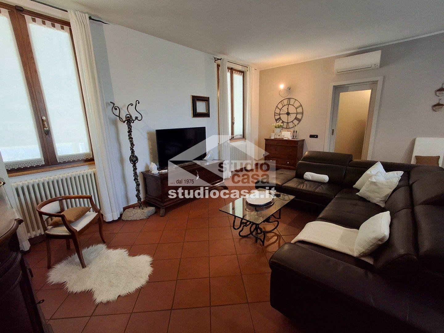 Casa Plurifamiliare in vendita a Soresina