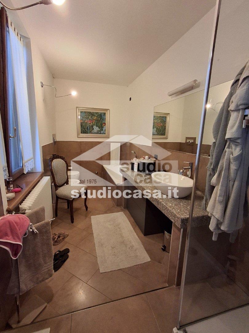 Casa Plurifamiliare in vendita a Soresina