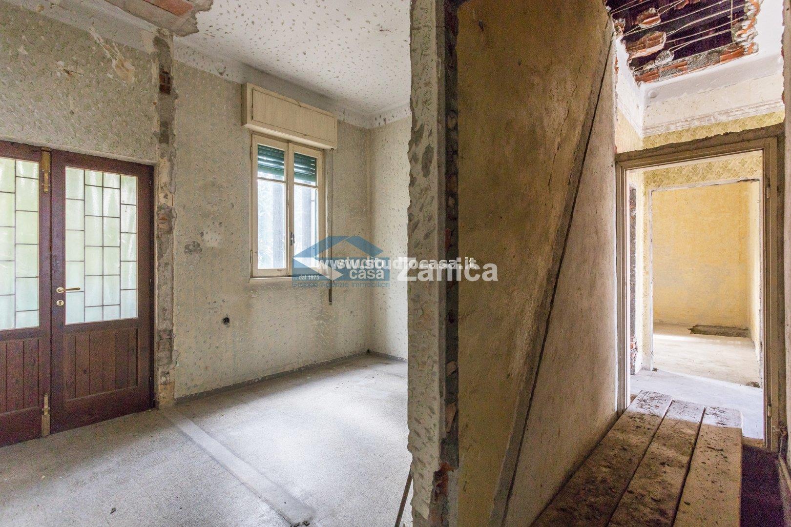 Villa Unifamiliare in vendita a Bergamo