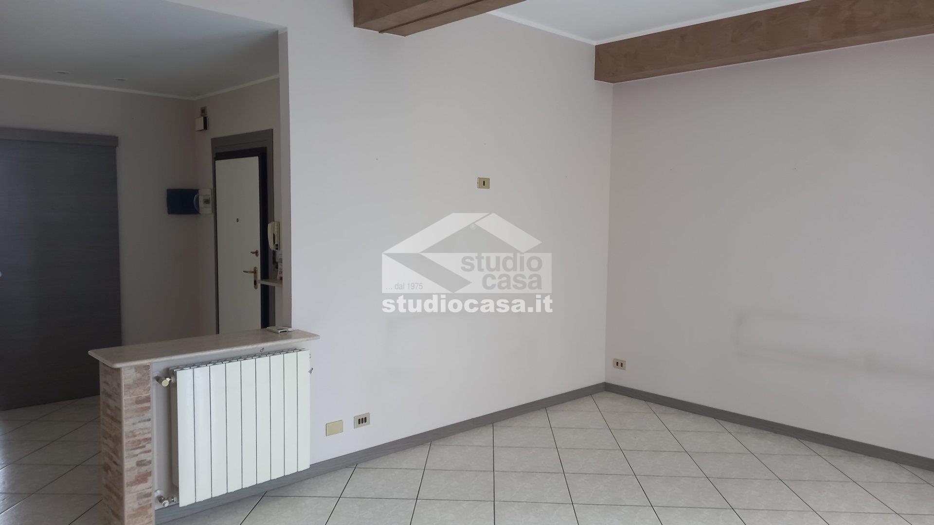 Appartamento in vendita a Azzano San Paolo