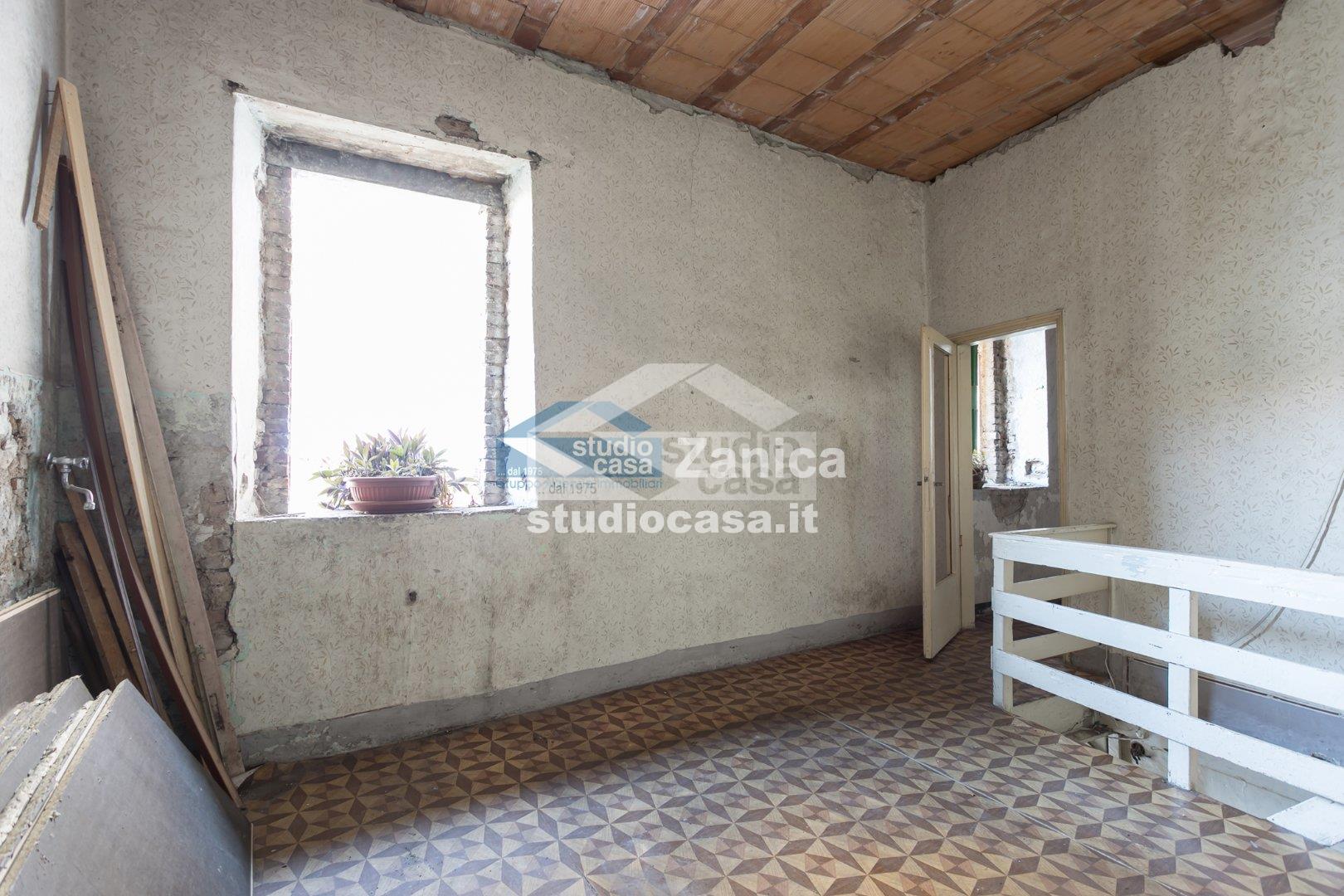 Casa Unifamiliare in vendita a Stezzano