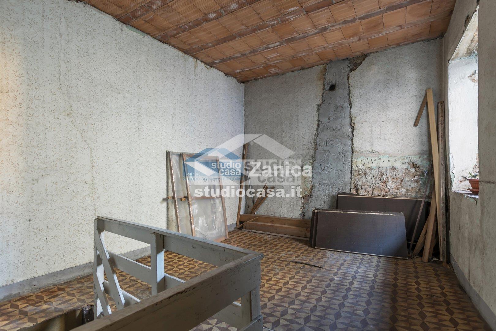 Casa Unifamiliare in vendita a Stezzano