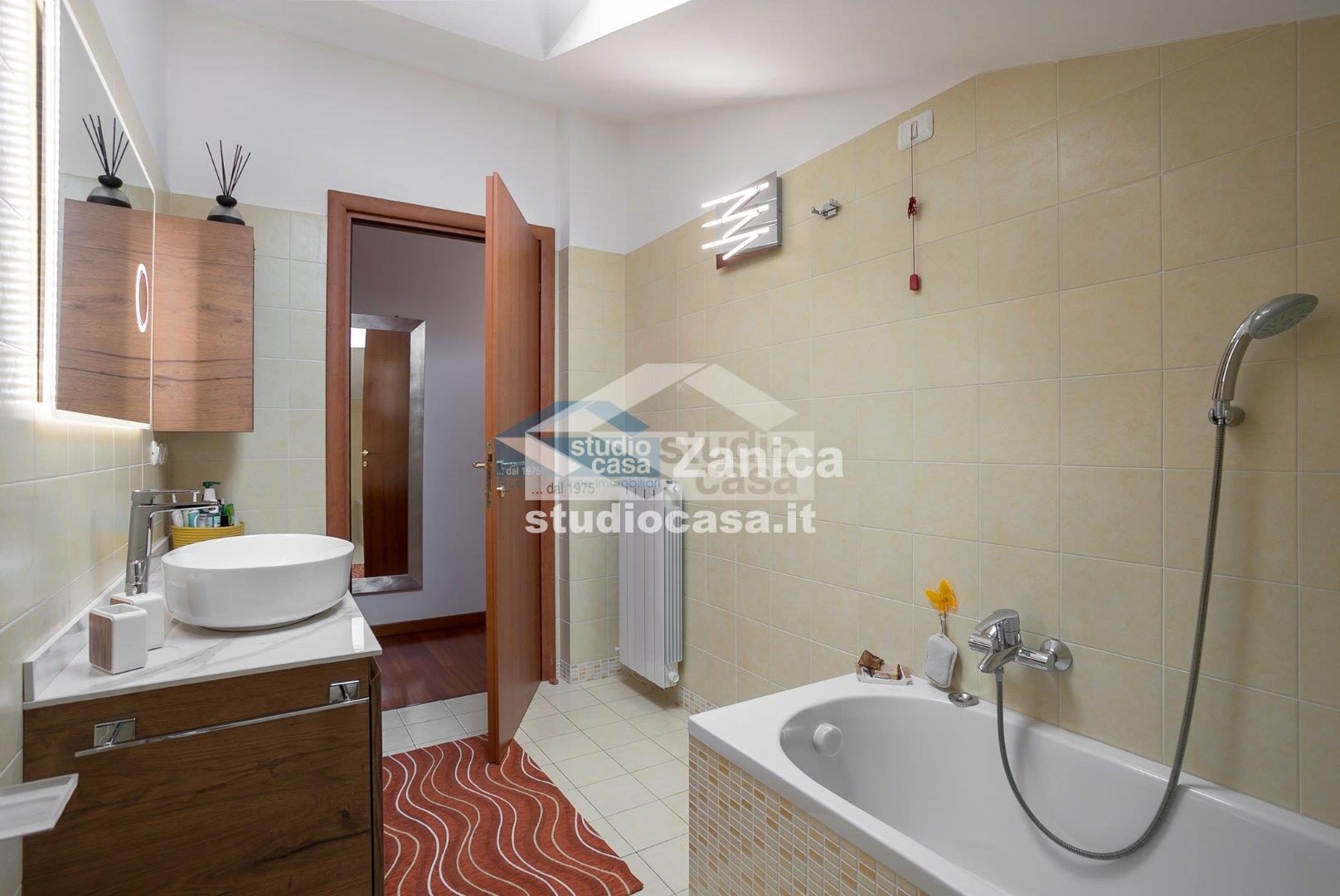 Appartamento in vendita a Comun Nuovo