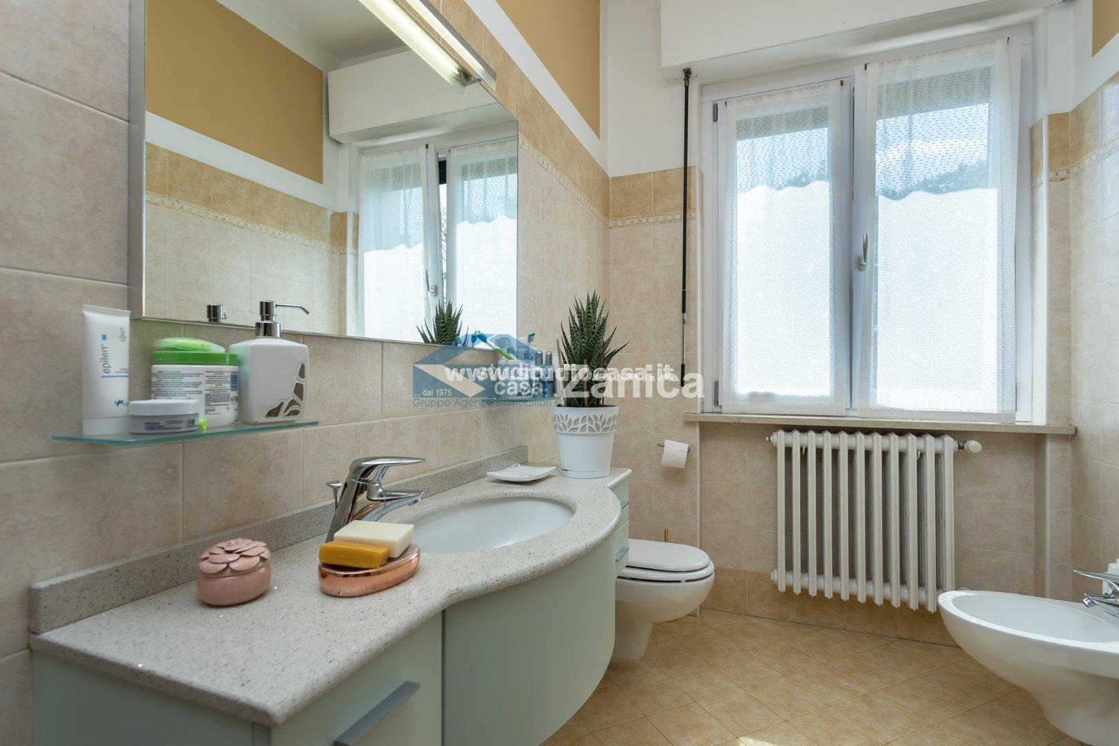 Appartamento in vendita a Azzano San Paolo