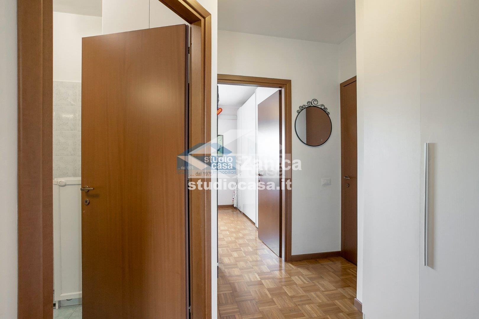 Appartamento in vendita a Azzano San Paolo