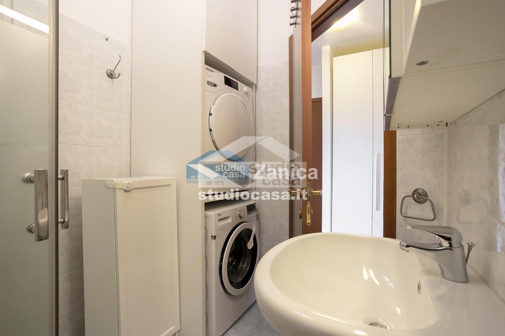 Appartamento in vendita a Azzano San Paolo