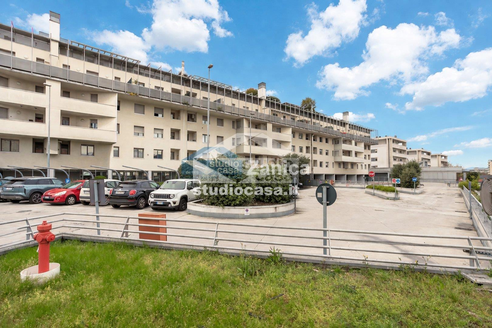 Appartamento in vendita a Azzano San Paolo