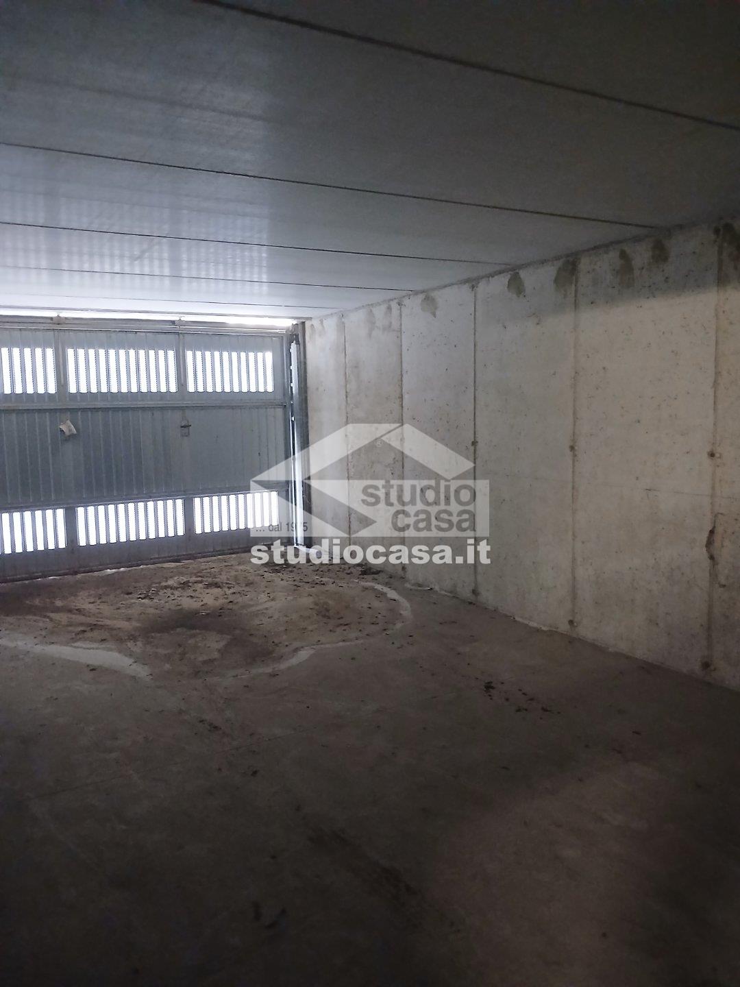 Box / Autorimessa in vendita a Grassobbio