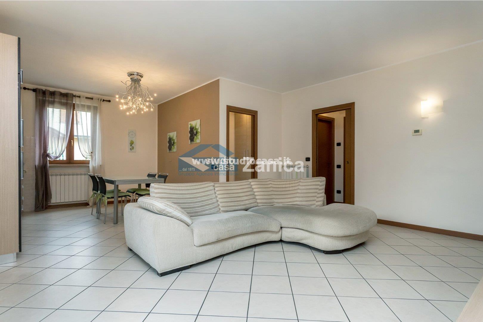 Appartamento in vendita a Azzano San Paolo