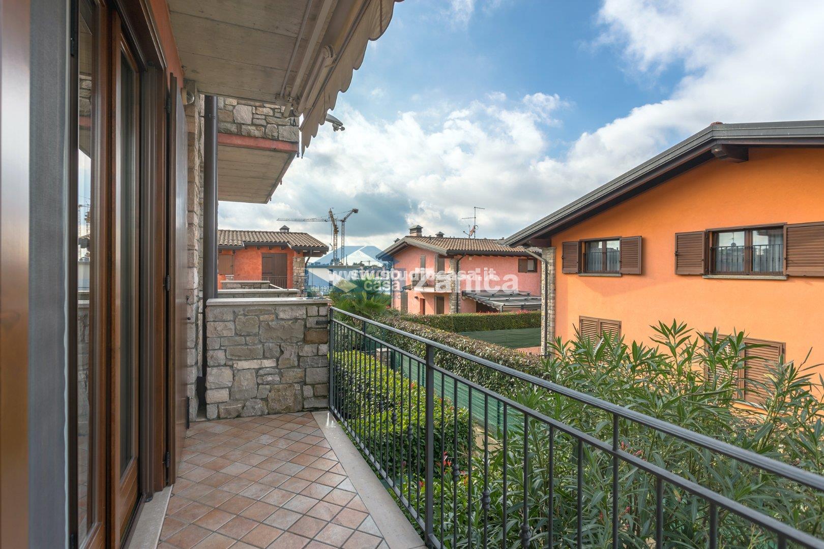 Appartamento in vendita a Azzano San Paolo