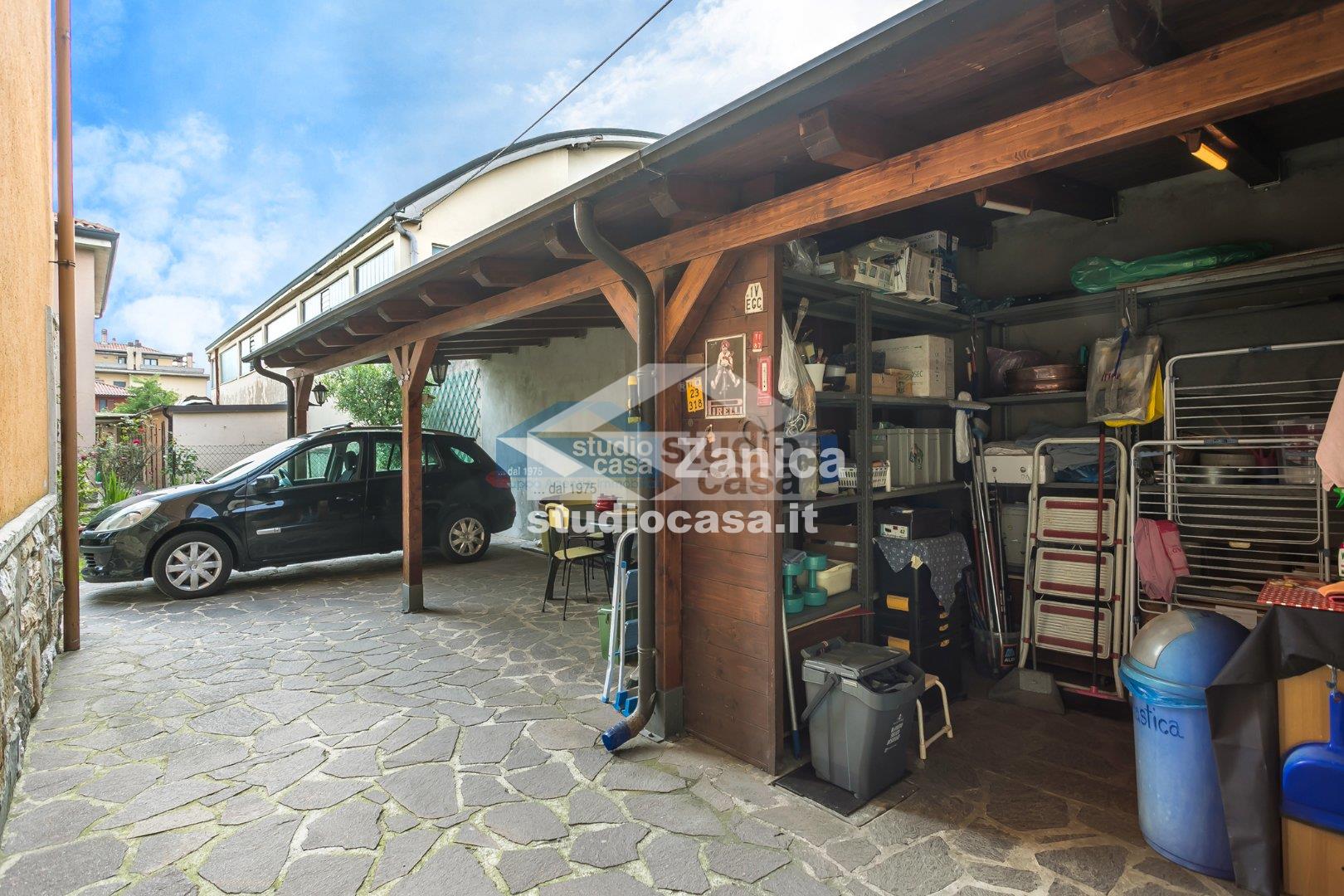 Appartamento in vendita a Azzano San Paolo