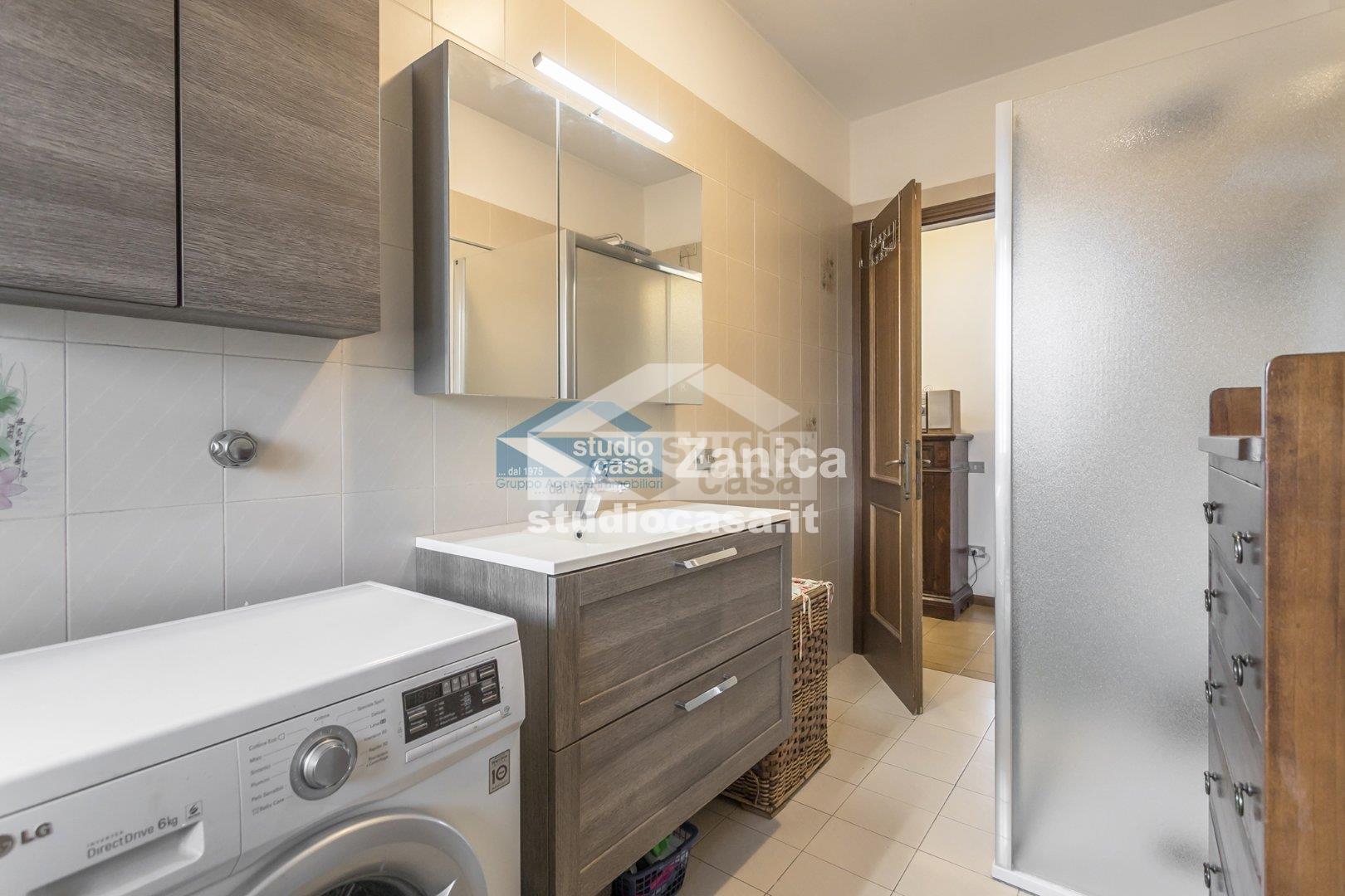 Appartamento in vendita a Azzano San Paolo