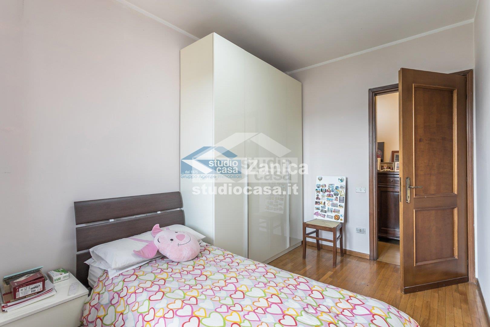 Appartamento in vendita a Azzano San Paolo