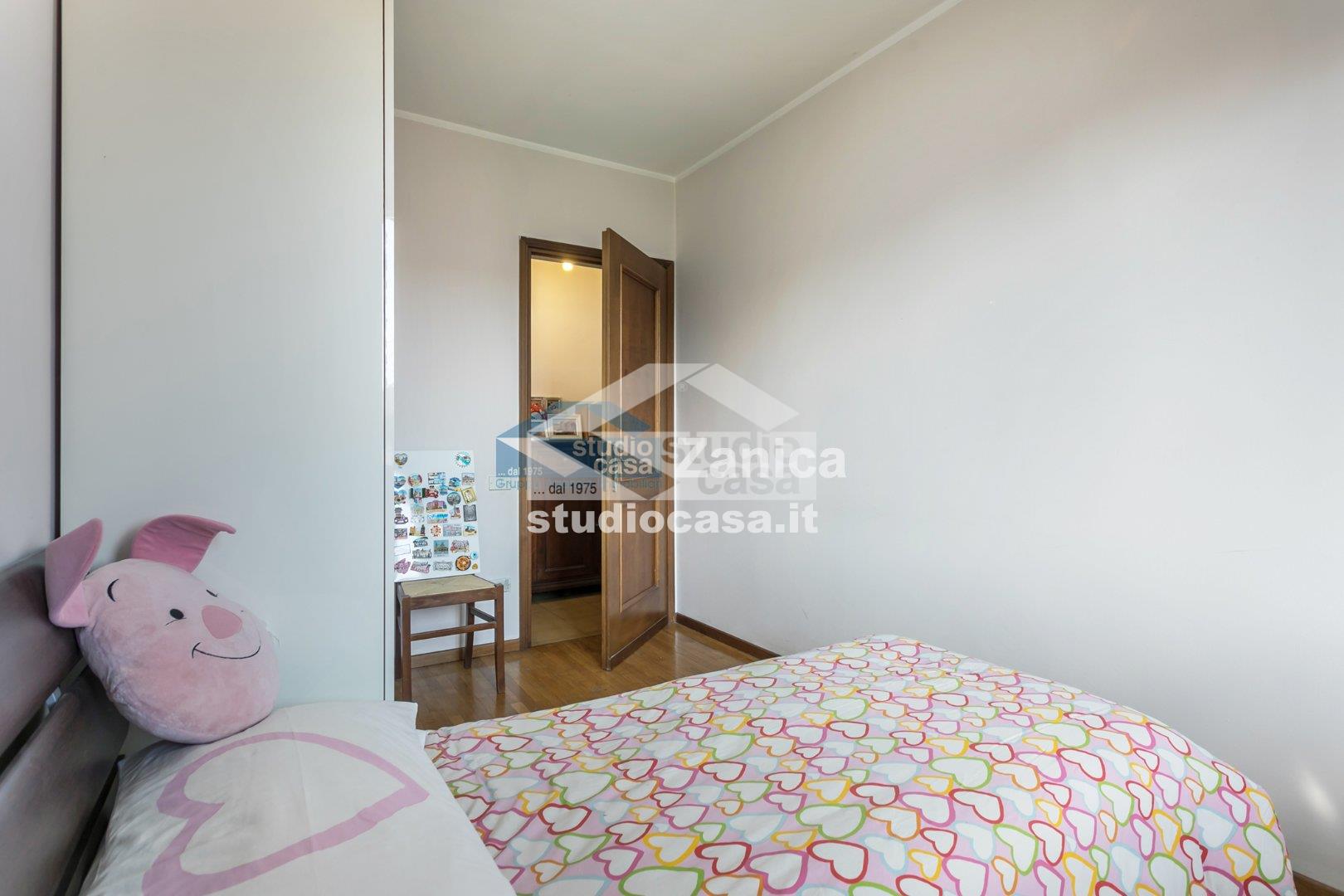 Appartamento in vendita a Azzano San Paolo