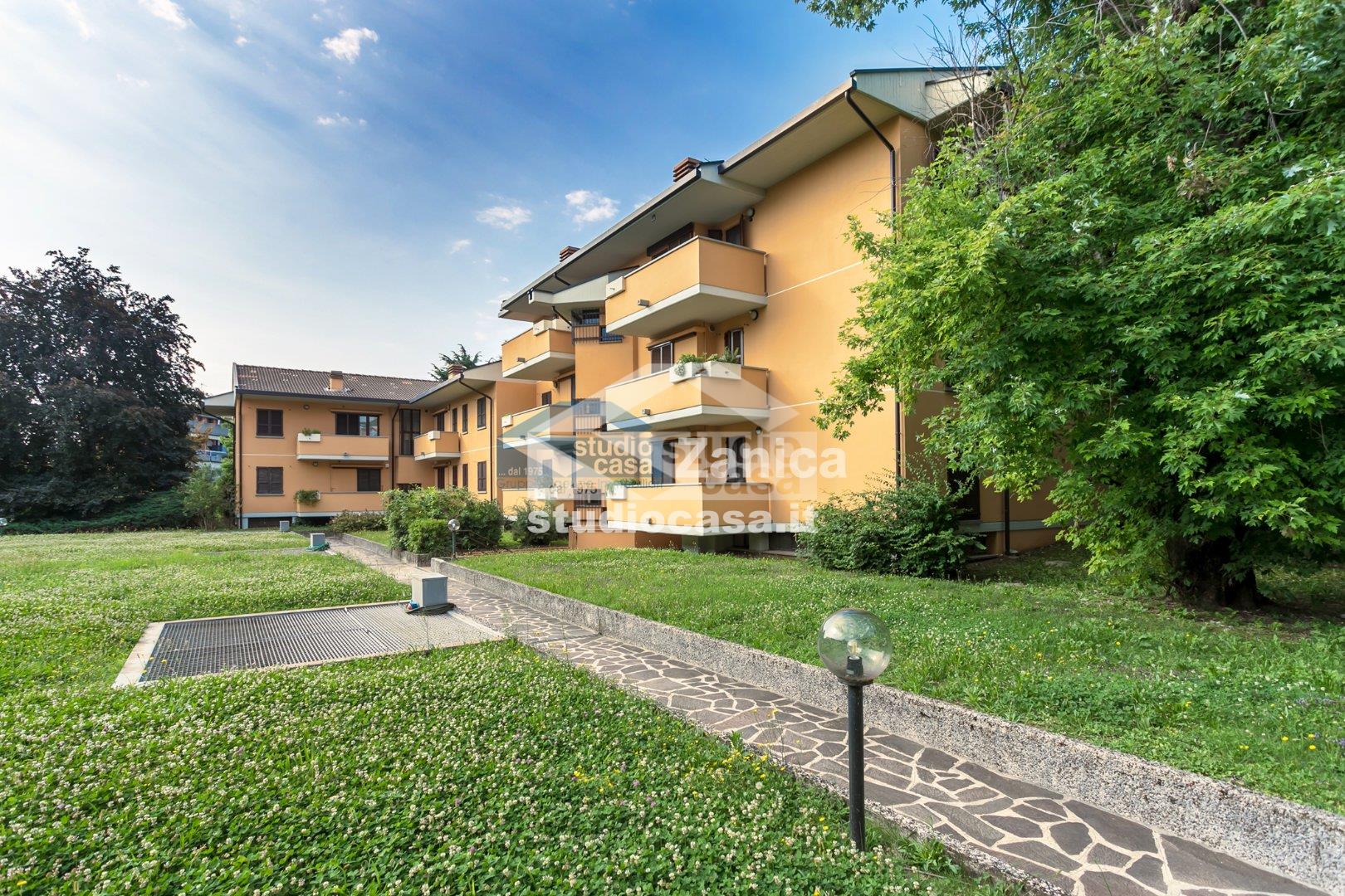 Appartamento in vendita a Azzano San Paolo