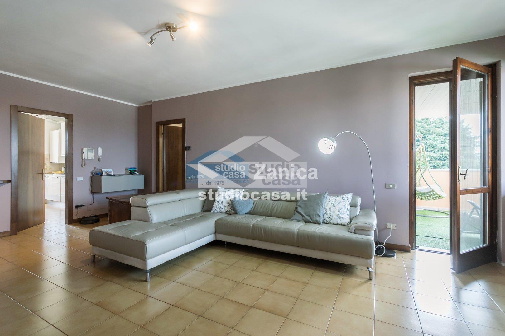 Appartamento in vendita a Azzano San Paolo