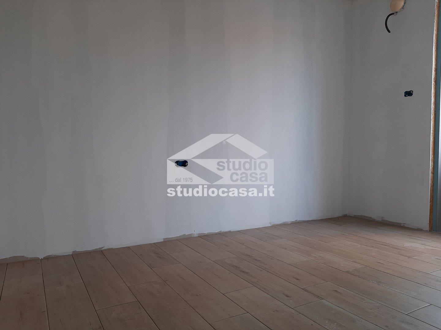 Appartamento in vendita a Azzano San Paolo