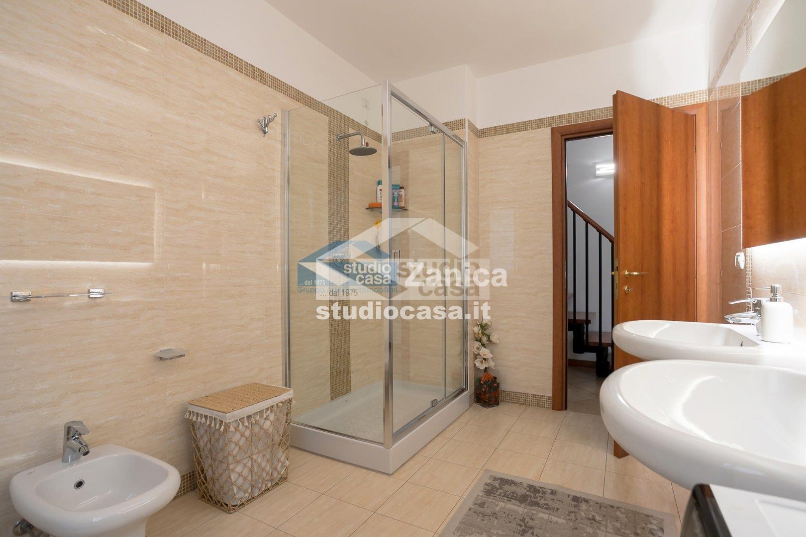 Appartamento in vendita a Stezzano