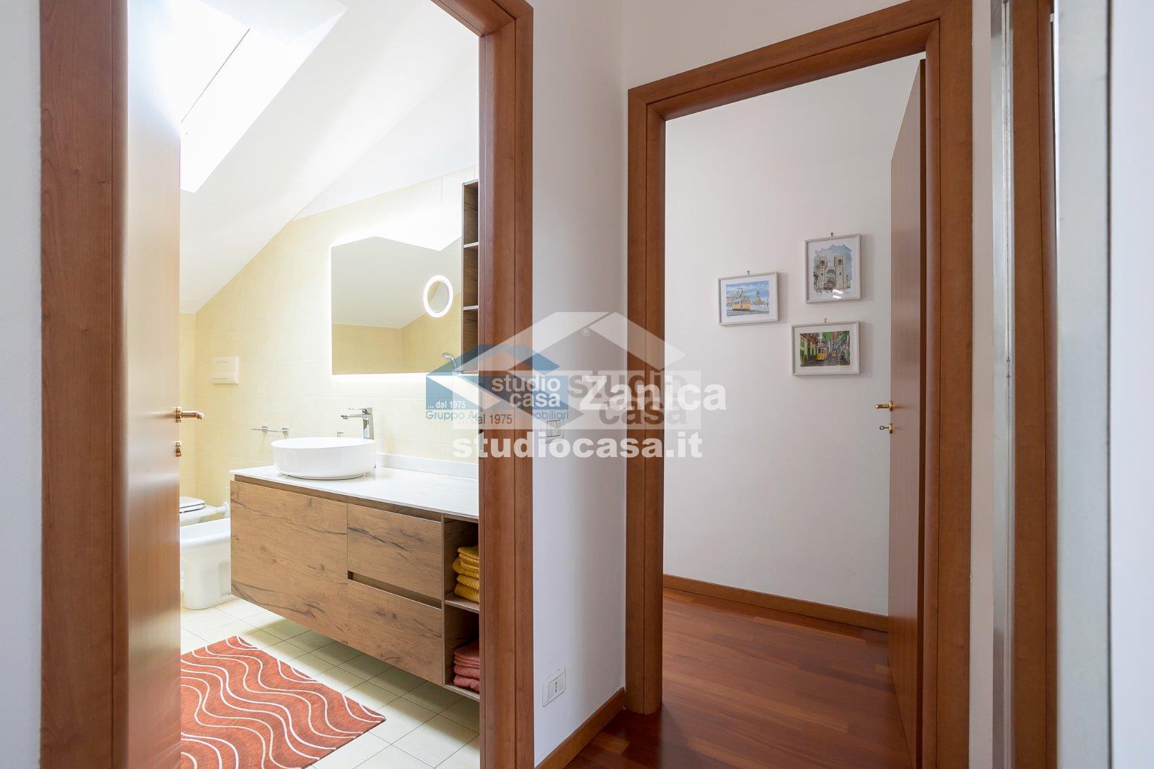 Appartamento in vendita a Stezzano