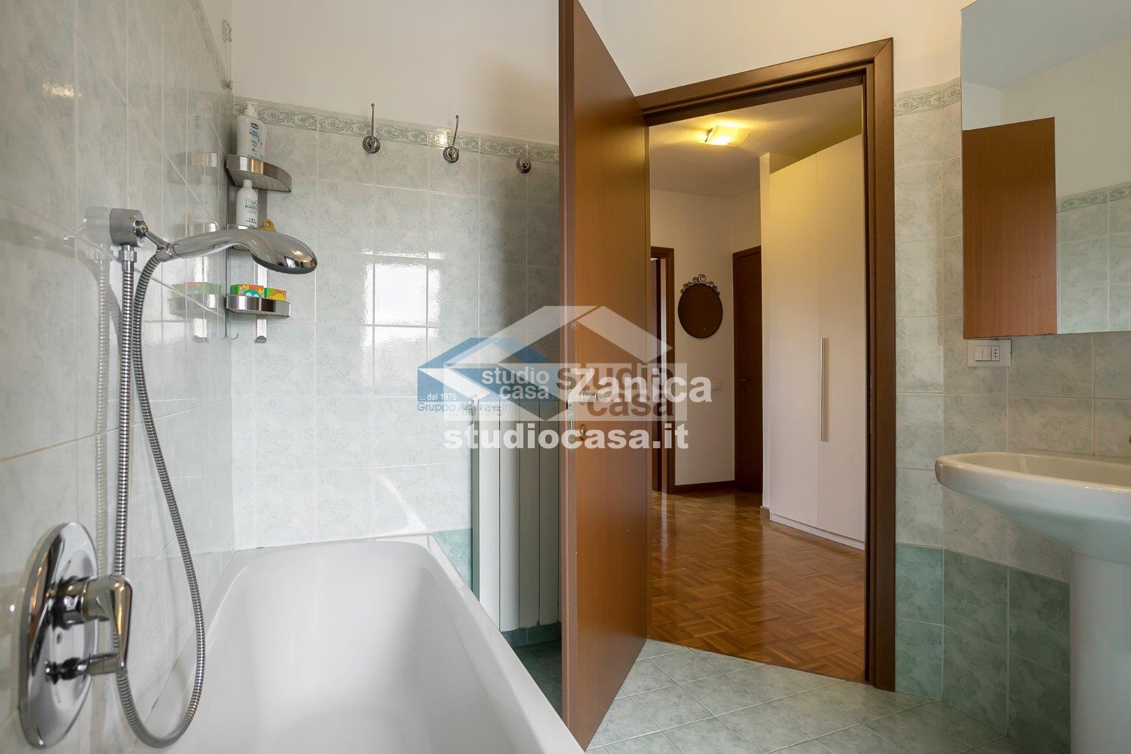 Appartamento in vendita a Bergamo