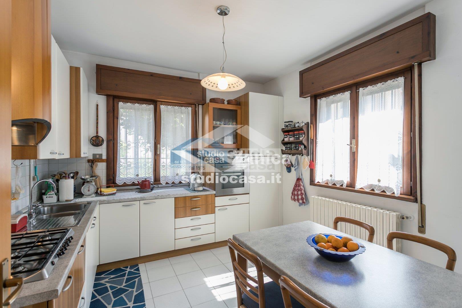 Appartamento in vendita a Azzano San Paolo