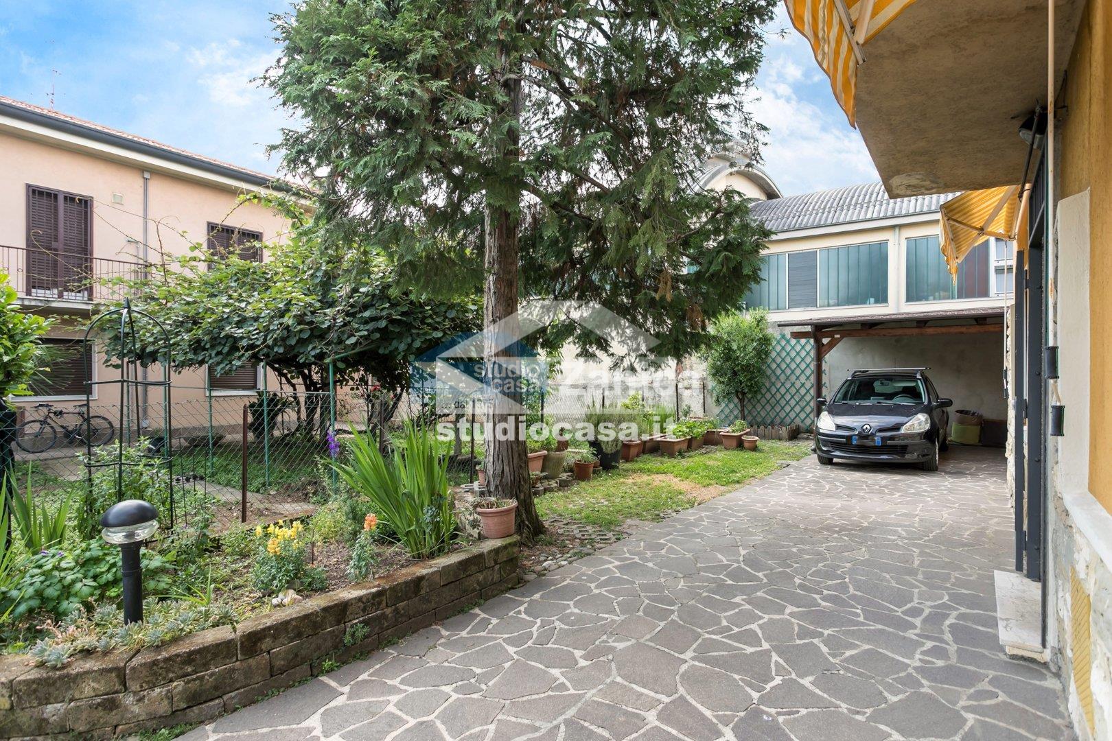 Appartamento in vendita a Azzano San Paolo