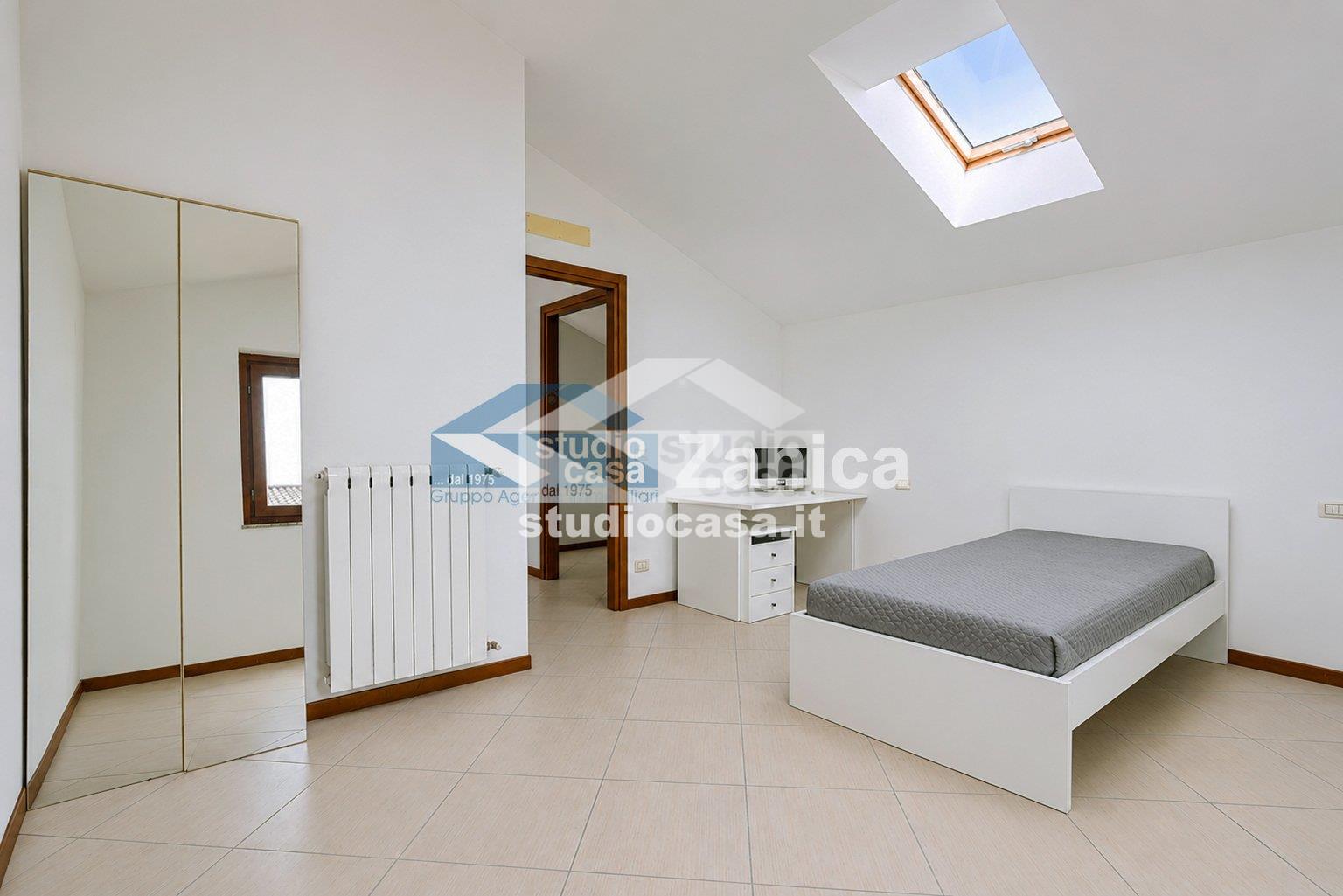 Appartamento in vendita a Stezzano