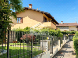 Appartamento in vendita a Albano Sant'Alessandro