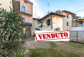 Casa Unifamiliare in vendita a Stezzano