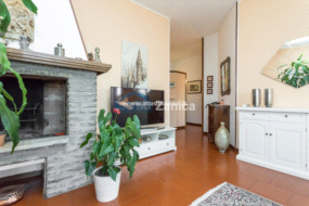 Appartamento in vendita a Azzano San Paolo