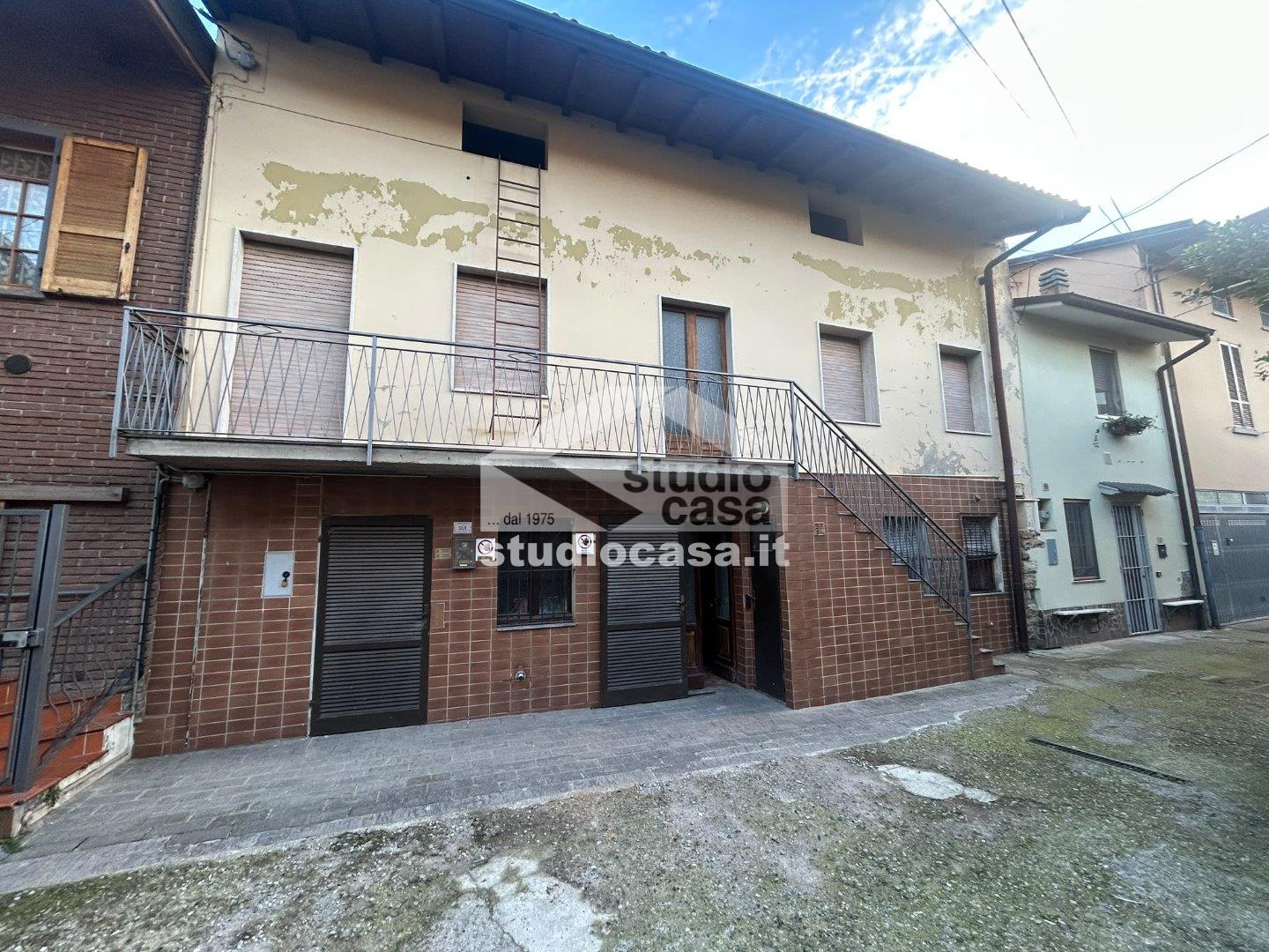 Casa Plurifamiliare in vendita a Urgnano