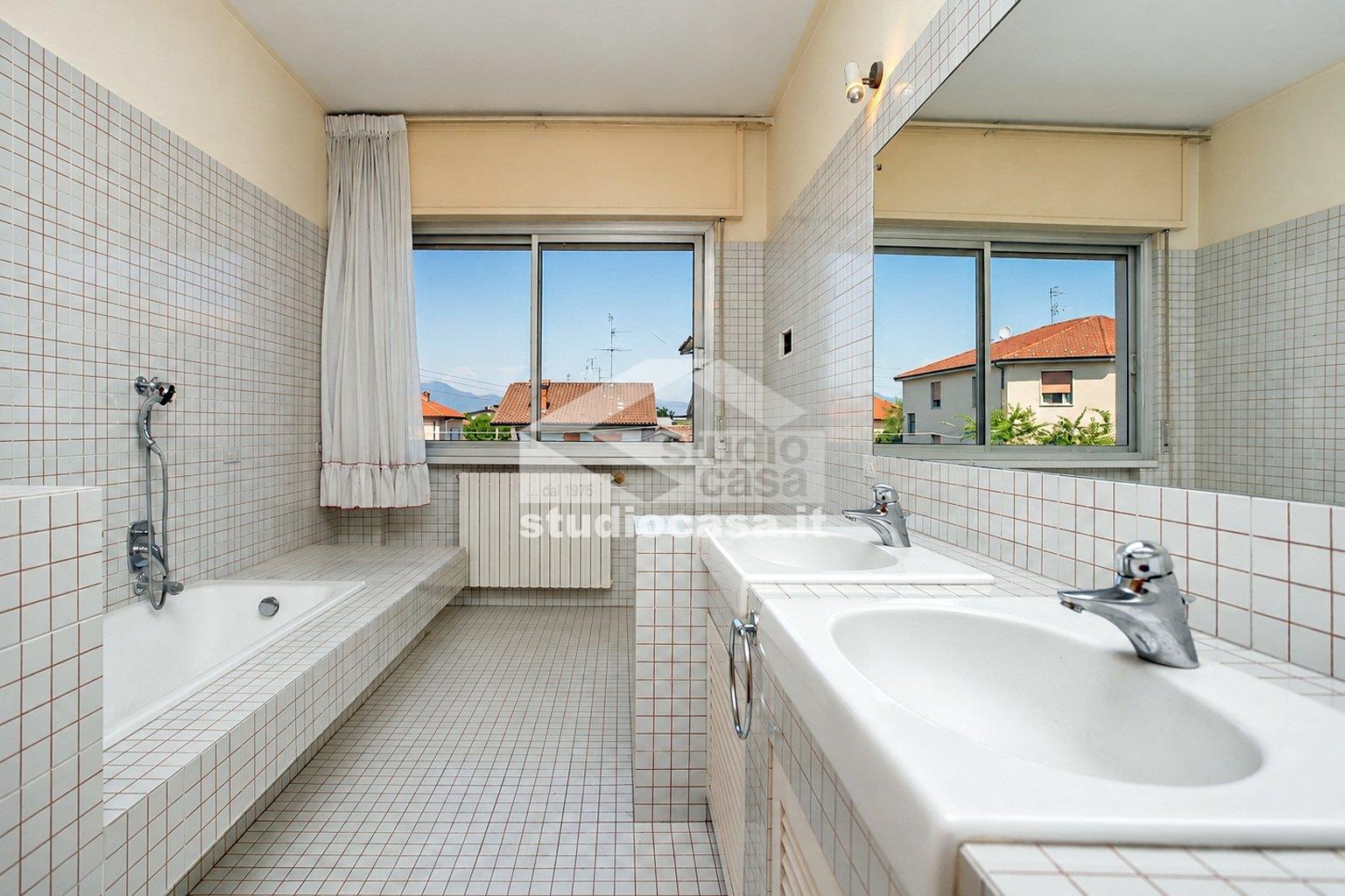 Appartamento in Villa in vendita a Zanica