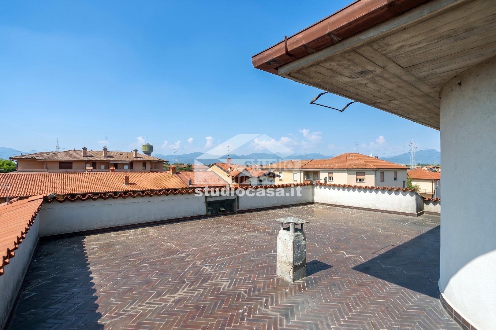 Appartamento in Villa in vendita a Zanica